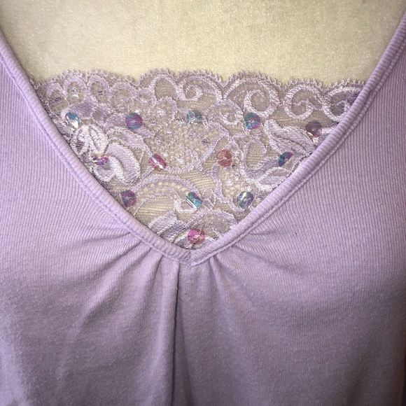 BASIC EDITIONS SIZE LARGE LIGHT PURPLE LONG SLEEVE V/NECK TOP WITH LACE - Picture 2 of 5